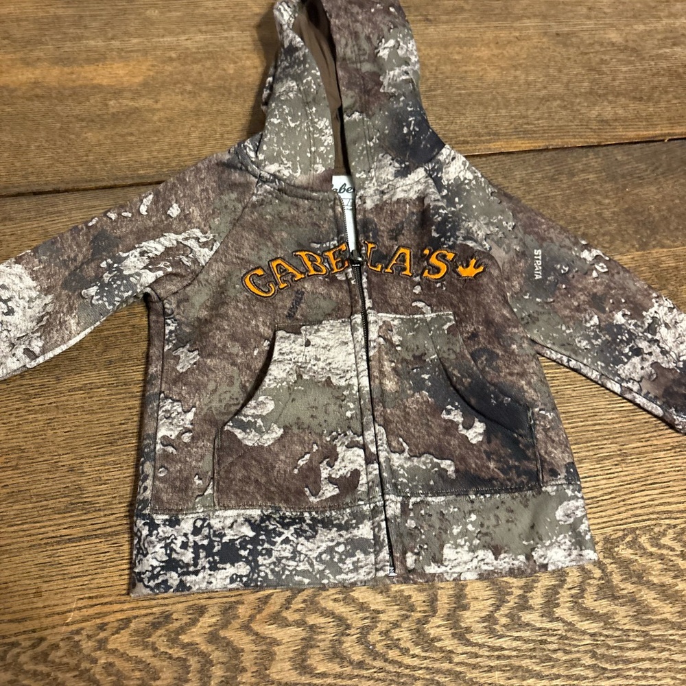 Cabela's Kids Brown and Gray Camouflage Hoodie